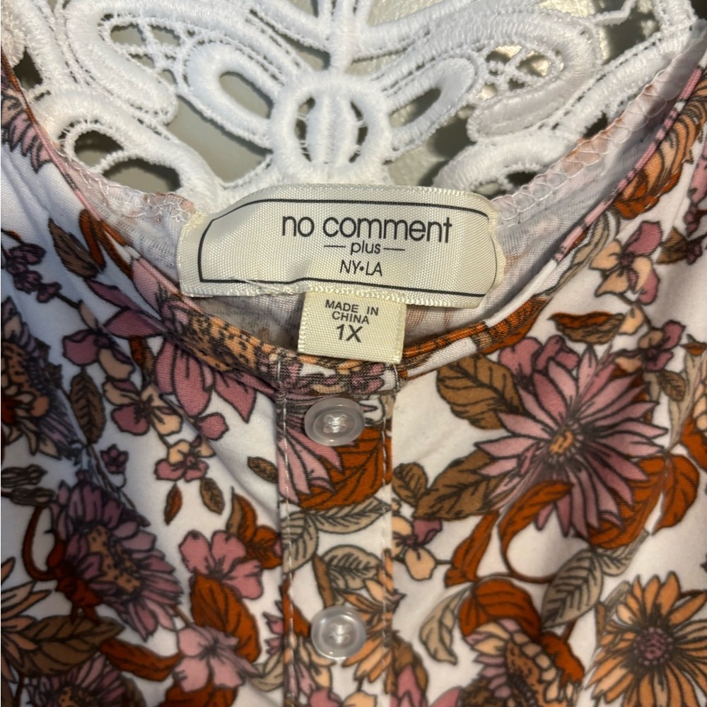 Blouse - Picture 2 of 5